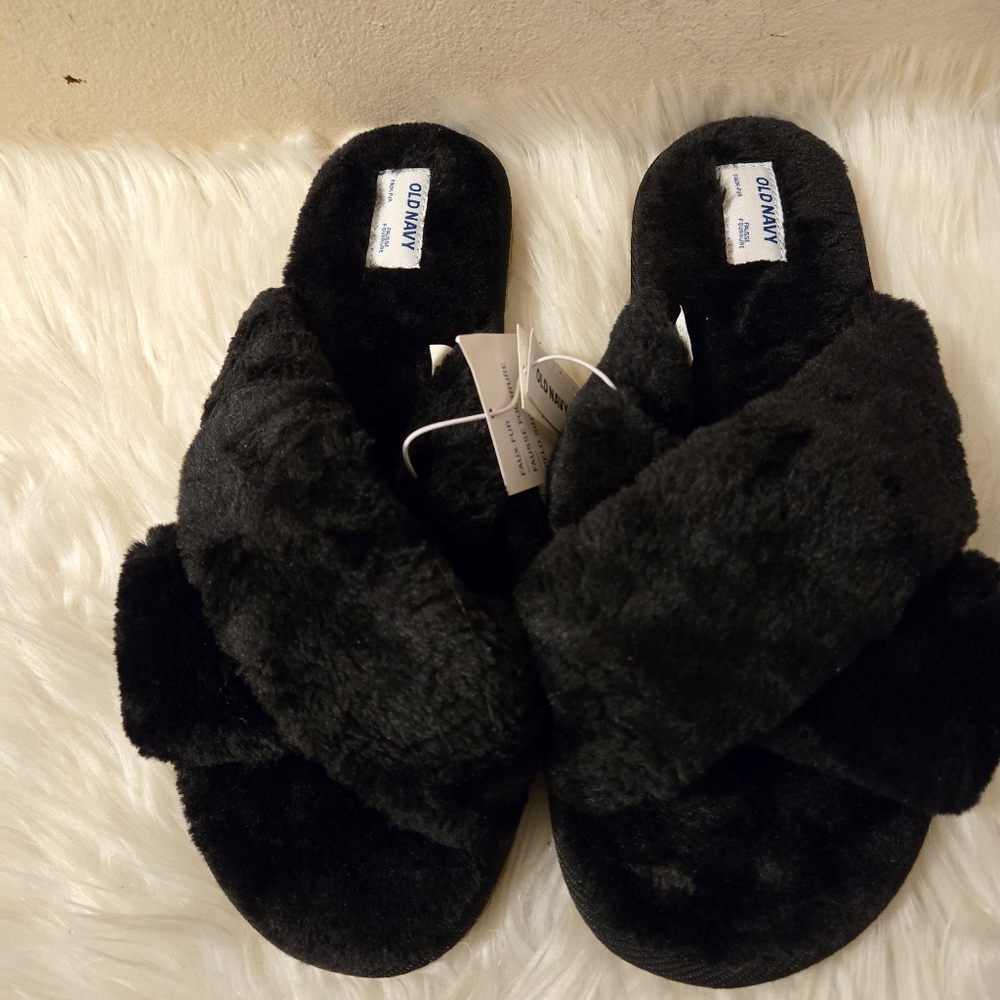 Old Navy Faux-Fur Cross Front Slippers Black Size 10
